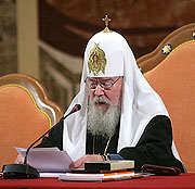 Святейший Патриарх Алексий: 'Темпы количественного развития серьезно опережают темпы качественных изменений'