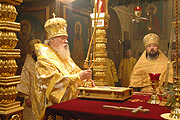 Святейший Патриарх Алексий совершил Божественную литургию в храме свт. Григория Неокесарийского на Большой Полянке