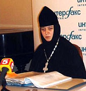 Настоятельница Новодевичьего монастыря в Петербурге настаивает на повторной экспертизе по поводу строительства высоток у стен обители