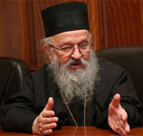 Епископ Рашко-Призренский Артемий выразил возмущение в связи с визитом в США лидеров косовских албанцев