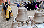 В Свято-Алексиевском женском монастыре Саратовской епархии освятили десять колоколов для нового храма