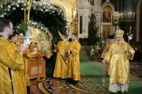 В ночь на Рождество Христово Святейший Патриарх совершил праздничное Богослужение в Храме Христа Спасителя