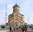 Российская компания вновь взяла на себя расходы по снабжению электроэнергией кафедрального собора Святой Троицы в Тбилиси