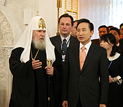 Предстоятель Русской Церкви встретился с президентом Южной Кореи Ли Мён Баком