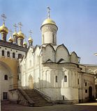 В день праздника положения Честной ризы Пресвятой Богородицы во Влахерне совершена Божественная литургия в Ризоположенском соборе Московского Кремля