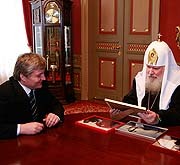 Встреча Святейшего Патриарха Алексия с архиепископом Камчатским Игнатием и мэром г. Петропавловска