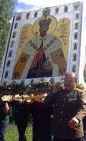 Паломники и священнослужители юга России совершили крестный ход с иконой царя-мученика Николая II в Свято-Михайловском монастыре
