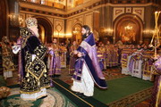 Святейший Патриарх Алексий вручил очередные богослужебные награды московским священослужителям