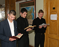 В Московских духовных школах проходят вступительные экзамены в академию и семинарию