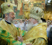 Служение Предстоятелей Русской и Кипрской Церквей в Успенском cоборе Московского Кремля
