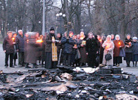 На имя митрополита Киевского Владимира поступил рапорт о поджоге палаточного храма в Чернигове