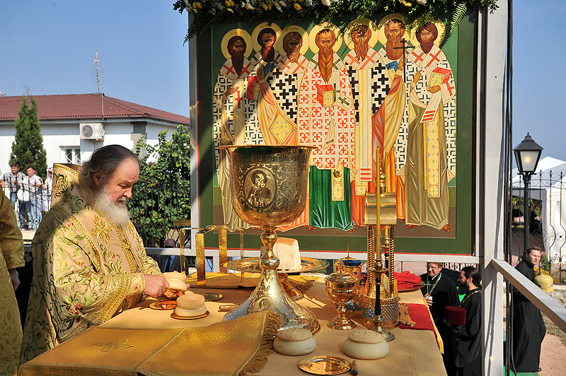 Патриарший визит на Украину. День седьмой. Божественная литургия в Свято-Владимирском соборе Херсонеса.