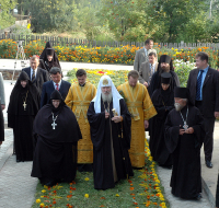 Посещение Святейшими Патриархом Алексием Казанской Шамординской женской пустыни