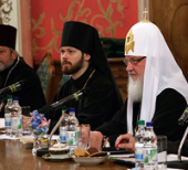 Святейший Патриарх Кирилл: «Одна из причин глобального кризиса — увлечение неолиберальными идеями в области экономики»