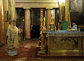 В канун праздника Казанской иконы Божией Матери Святейший Патриарх Кирилл совершил всенощное бдение в Богоявленском кафедральном соборе