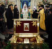 Предстоятель Русской Церкви совершил молебен небесному покровителю города Баку в кафедральном соборе святых Жен-мироносиц