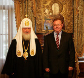 Встреча Святейшего Патриарха Кирилла с председателем ИППО С.В. Степашиным