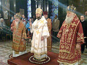 Архиепископ Волоколамский Иларион возглавил Божественную литургию в кафедральном соборе Русской Зарубежной Церкви в Женеве