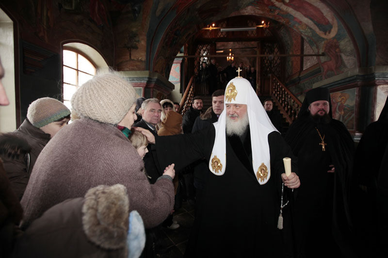 Патриаршее служение в Рождественский сочельник в Покровском храме Новоспасского монастыря