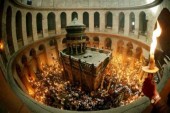 В Иерусалиме готовятся к приему православных паломников, которые прибудут в Храм Гроба Господня на чин схождения Благодатного огня