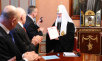 Святейшему Патриарху Кириллу вручена Национальная премия «Человек года» за 2009 год