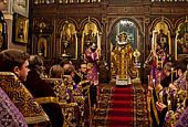 В неделю Крестопоклонную Блаженнейший Патриарх Иерусалимский и всей Палестины Феофил совершил Божественную литургию в Храме Гроба Господня