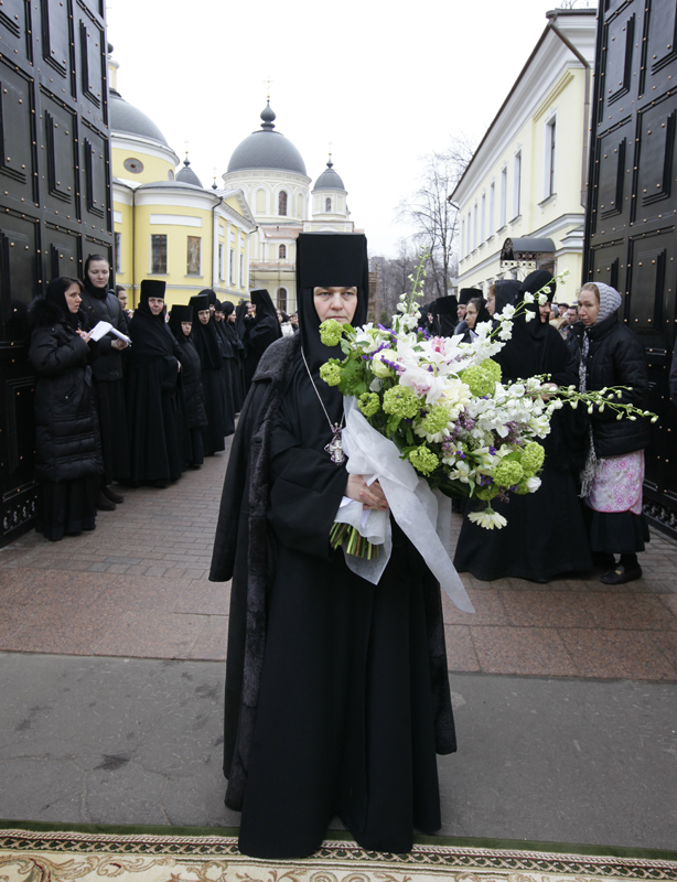 Патриаршее служение в Великий понедельник в Покровском женском монастыре