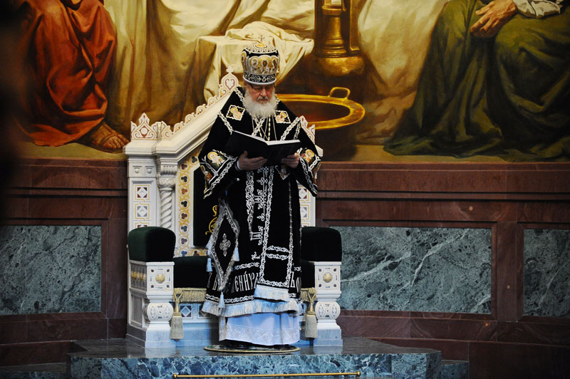 Литургия св. Василия Великого в Храме Христа Спасителя в Великую субботу