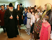 Святейший Патриарх Кирилл: У верующего человека должно быть стремление разделить радость Пасхальных дней с теми, кто страждет