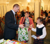 Церемония вручения подарочных наборов книг детям с нарушениями зрения