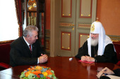 Святейший Патриарх Кирилл встретился с полномочным представителем Президента РФ в Дальневосточном федеральном округе