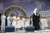 Святейший Патриарх Кирилл посетил детский пасхальный праздник в Переделкине