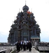 Предстоятель Русской Церкви посетил музей-заповедник «Кижи»