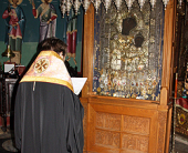 Паломническая группа Русской Православной Церкви совершила акафистное пение перед Иверской иконой Божией Матери на Святой Горе Афон