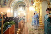 В праздник иконы Божией Матери, именуемой «Скоропослушница», Святейший Патриарх Кирилл совершил Божественную литургию в Покровском монастыре в Москве
