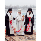 Блаженніший митрополит Київський Володимир у свято Хрещення Господнього освятив води Дніпра