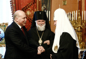 Встреча Святейшего Патриарха Кирилла с губернатором Иркутской области Д.Ф. Мезенцевым