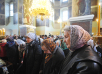 Молебен у раки с мощами святителя Тихона, Патриарха Всероссийского, в Донском монастыре