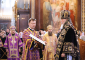 В Великий четверг Предстоятель Русской Церкви совершил Божественную литургию и чин умовения ног в Храме Христа Спасителя