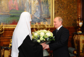 Вітання Святішого Патріарха Кирила з днем ​​тезоіменитства головою Уряду РФ В.В.Путіним