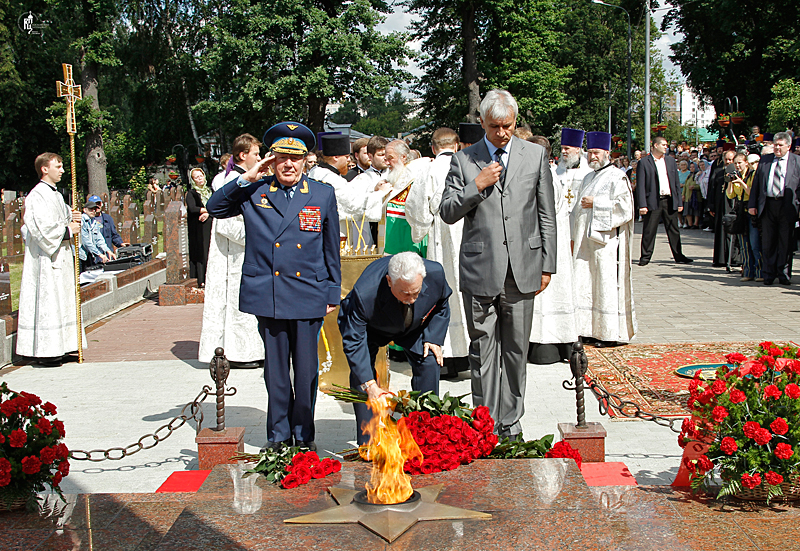 Лития на Преображенском кладбище г. Москвы в день 70-летия начала Великой Отечественной войны