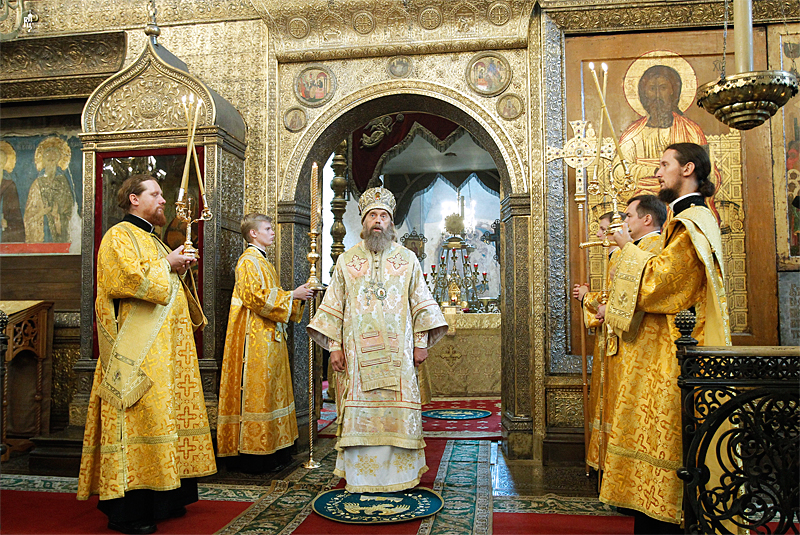 Патриаршее служение в Успенском соборе Московского Кремля в день памяти святителя Ионы, митрополита Московского