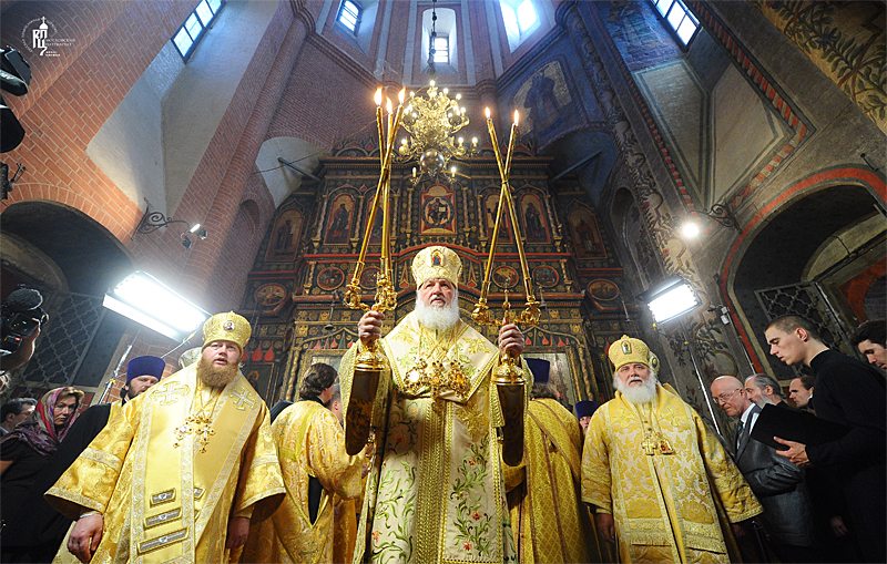Патриаршее служение в Покровском соборе на Красной площади в день памяти святых первоверховных апостолов Петра и Павла