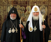 Патриаршее поздравление Верховному Патриарху и Католикосу всех армян Гарегину II с 60-летием со дня рождения