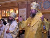 Întîistătătorul Bisericii Ortodoxe Ruse din America a săvârşit Sfînta Liturghie în catedrala Patriarhală a Sfîntului Ierarh Nicolae din oraşul New-Yorg