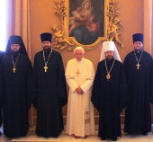Состоялась встреча митрополита Волоколамского Илариона с Папой Римским Бенедиктом XVI