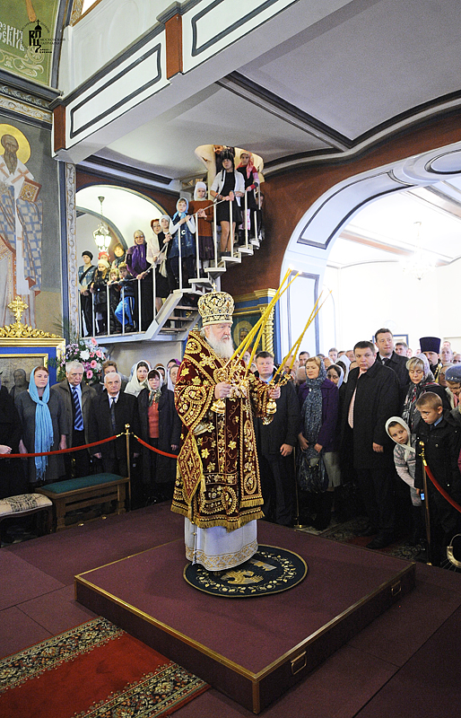 Sfinţirea mare a bisericii Adormirii Maicii Domnului din Troiţe-Lâkovo. Hirotonia arhimandritului Teofan (Kim) în treapta de episcop de Kâzâl şi Tâva