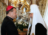 Святіший Патріарх Кирил зустрівся з ординарієм католицької архієпархії Божої Матері в Москві архієпископом Паоло Пецці