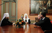 Preafericitul Patriarh Kiril s-a întâlnit cu conducerea Fundaţiei de Binefacere 'Sfântul Grigorie Teologul'