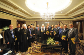 Vizita Patriarhului Kiril în Patriarhia Antiohiei, întâlnirea cu reprezentanţii autorităţilor de stat din Liban şi cu personalităţi ai vieții publice libaneze, cărora le-a înmânat decoraţii din partea Bisericii Ortodoxe Ruse